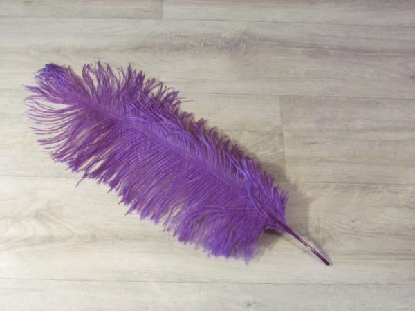 1 Straußenfeder 50 bis 60 cm violett